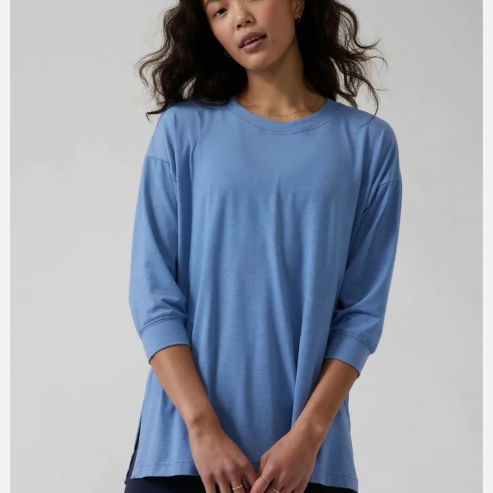 Blue Women's Top - Picture 2 of 6